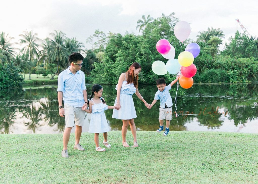 singapore outdoor family portraits