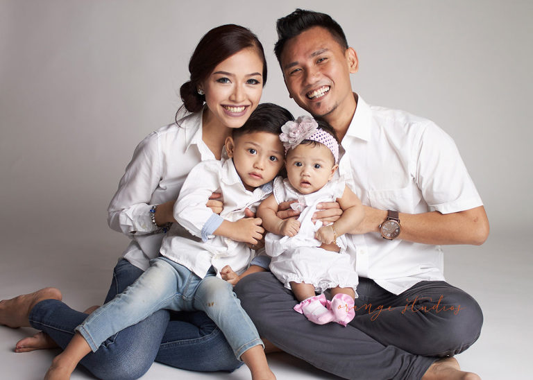 Beautiful family of 4 | Family Photography | Orange Studios