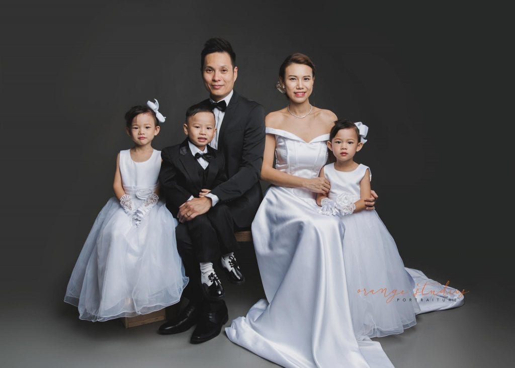 korean style family portraits in singapore studio