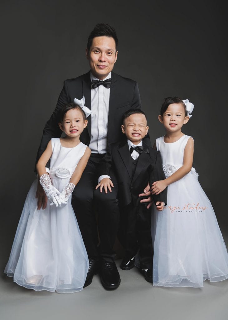 korean style family portraits in singapore studio