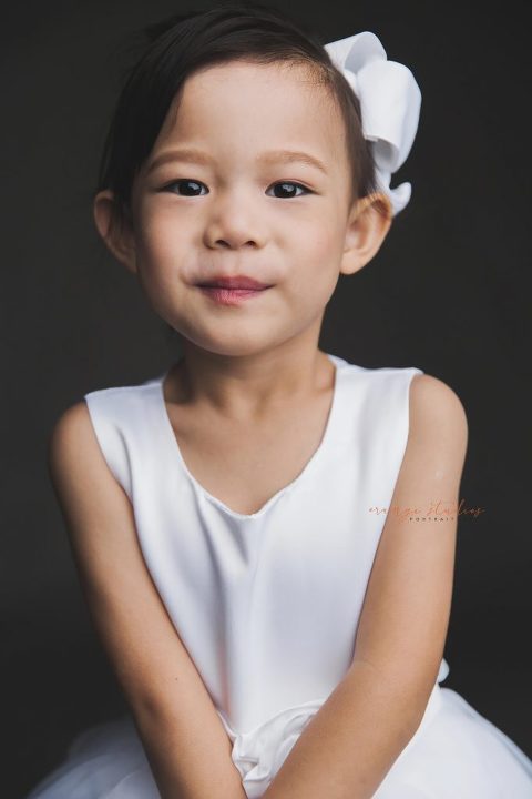 korean style family portraits in singapore studio