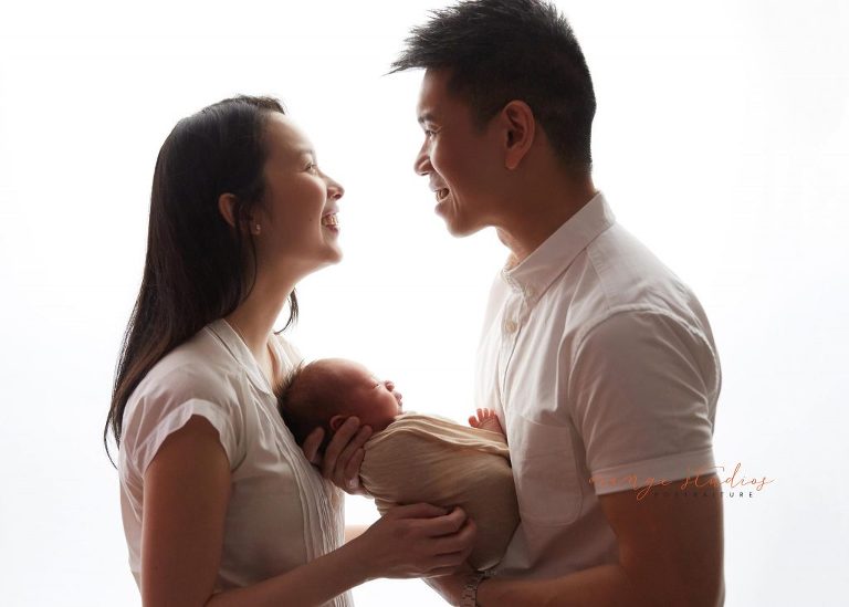 14 days old baby boy newborn portraits with parents in singapore studio