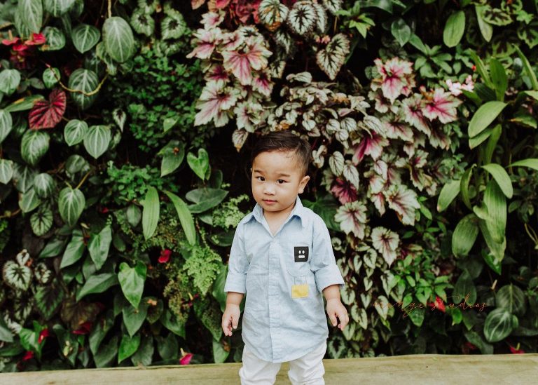 kids portraits in singapore gardens by the bay