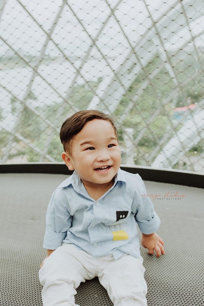 kids portraits in singapore gardens by the bay