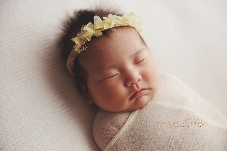 6 weeks old baby girl newborn portraits in singapore studio