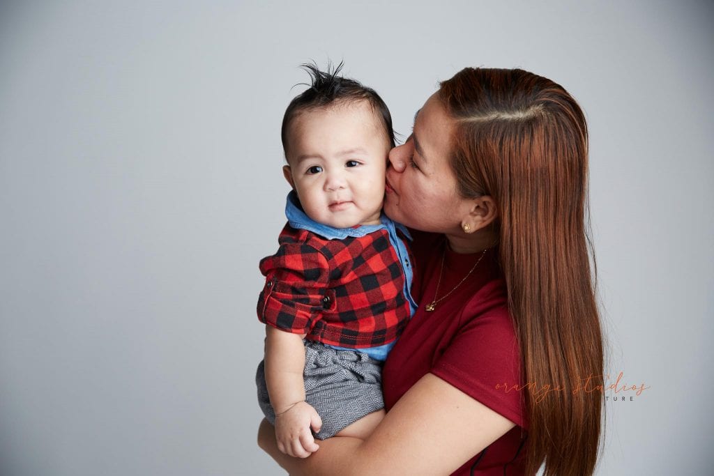 mum and baby family portraits in singapore studio