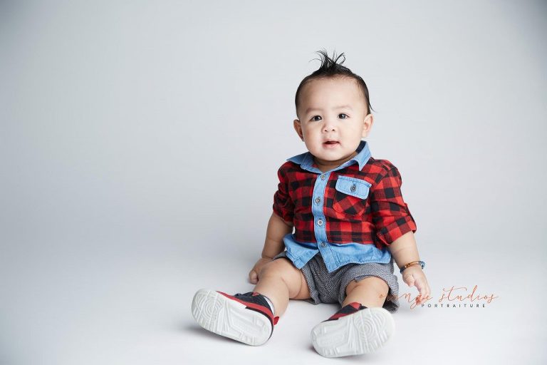 8 months old cute baby boy portraits in singapore studio