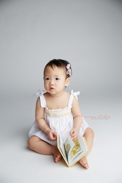1 year old baby girl portraits in singapore studio