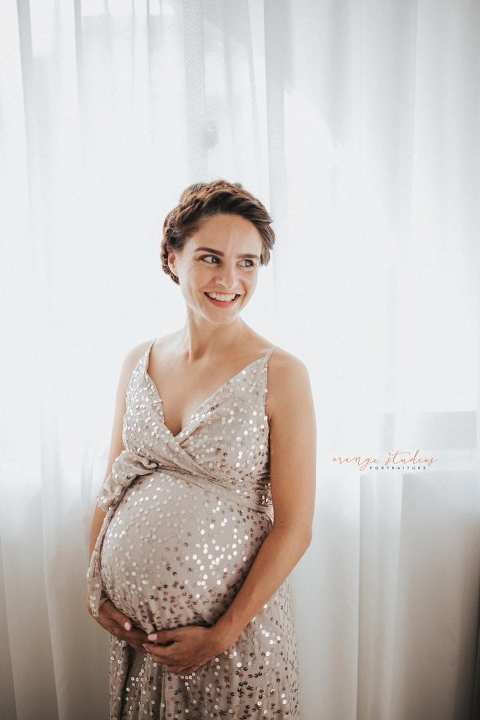 maternity portraits at home in singapore