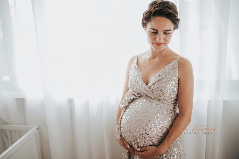maternity portraits at home in singapore