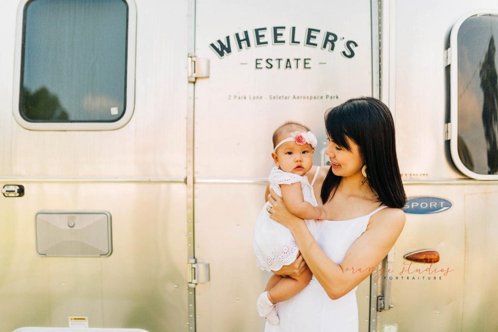mum and baby family portraits at wheeler's estate singapore