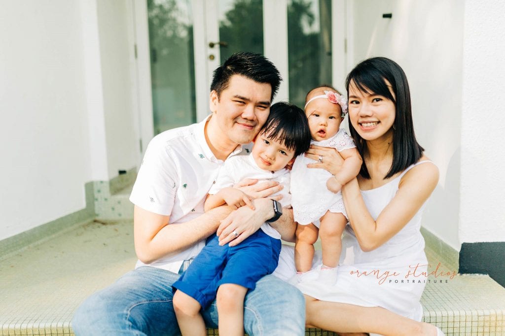 outdoor family portraits at wheeler's estate singapore