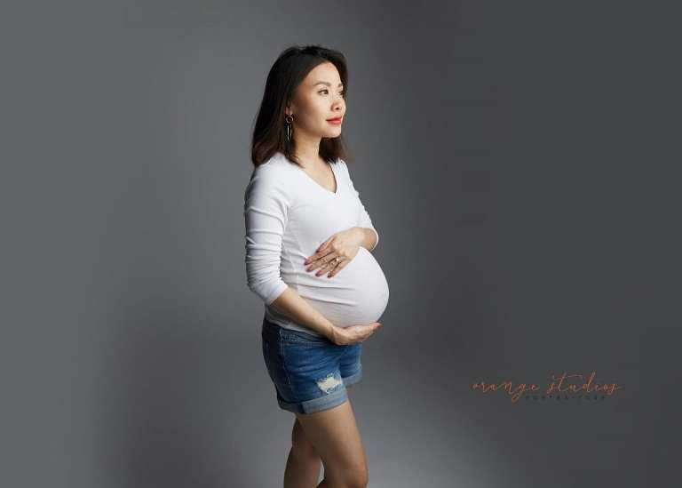 maternity portraits in singapore studio