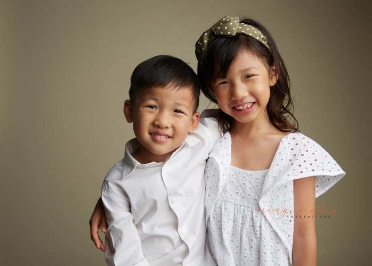 kids siblings portraits in singapore studio