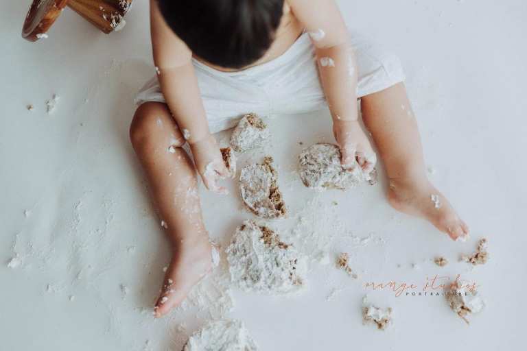 1 year old baby boy cake smash portraits in singapore studio
