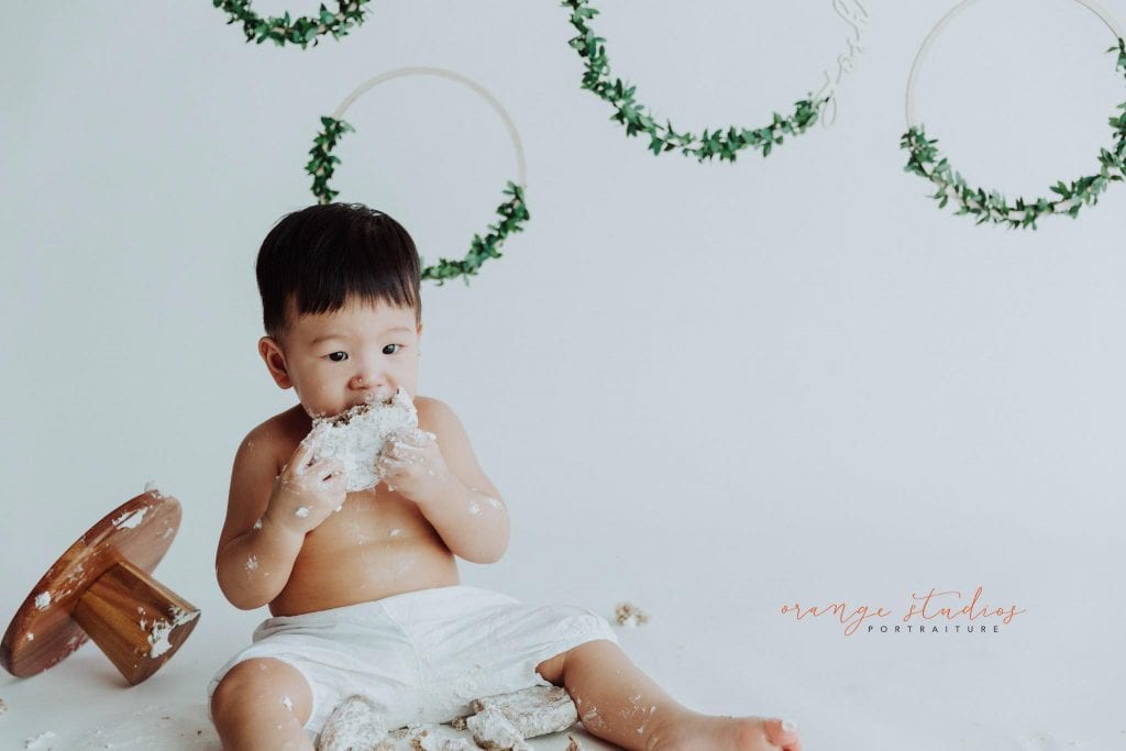 1 year old baby boy cake smash portraits in singapore studio