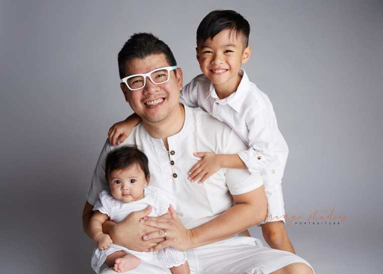 dad and children family portraits in singapore studio
