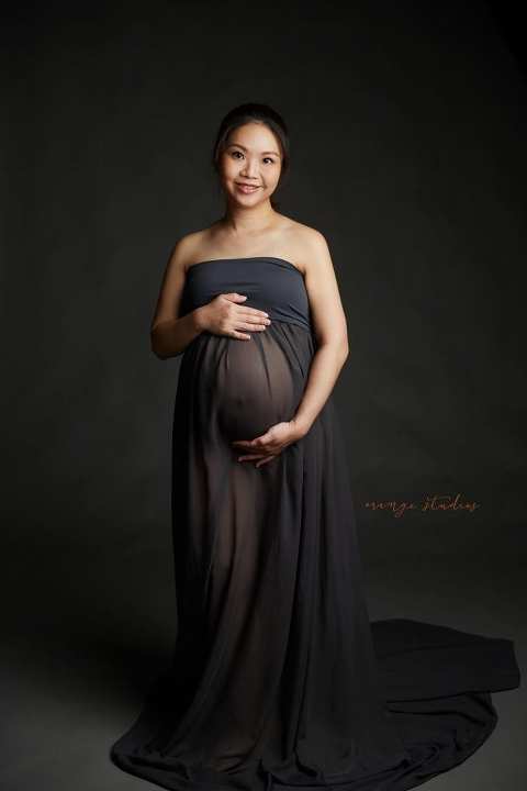 graceful maternity portraits in singapore studio