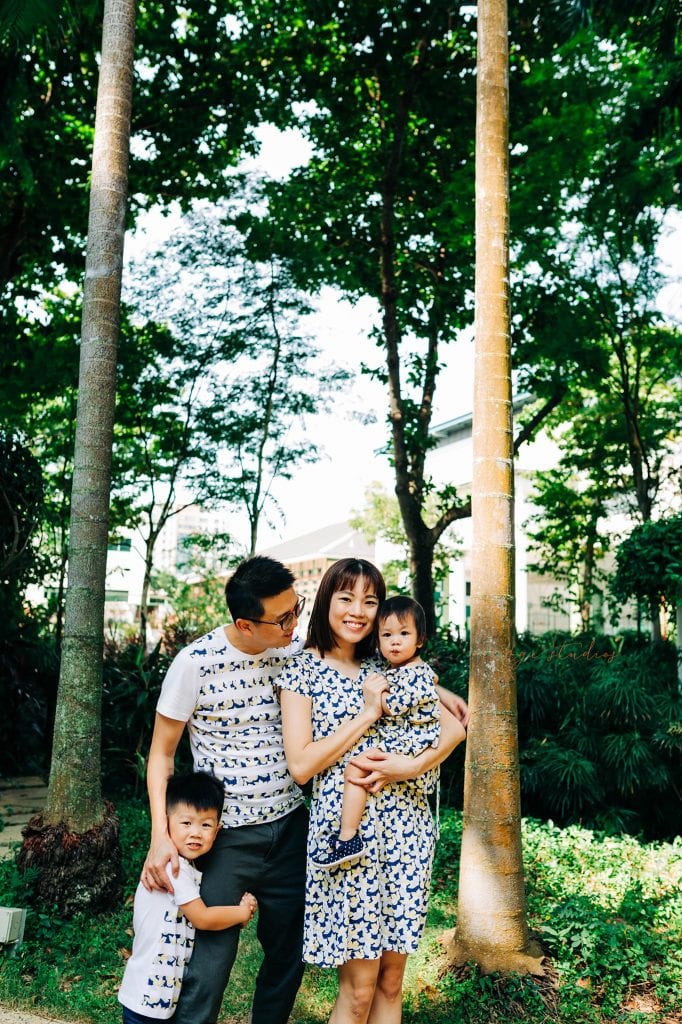natural outdoor family portraits in singapore