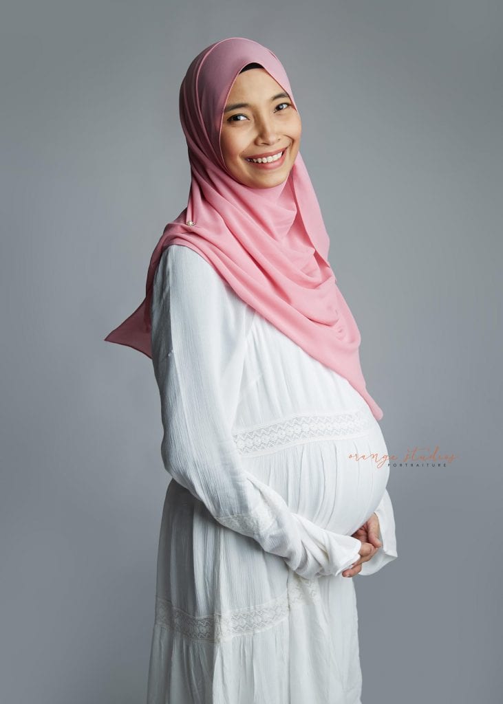 malay muslim maternity portraits in singapore studio