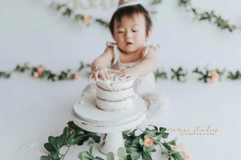 1 year old baby girl floral theme cake smash in singapore studio