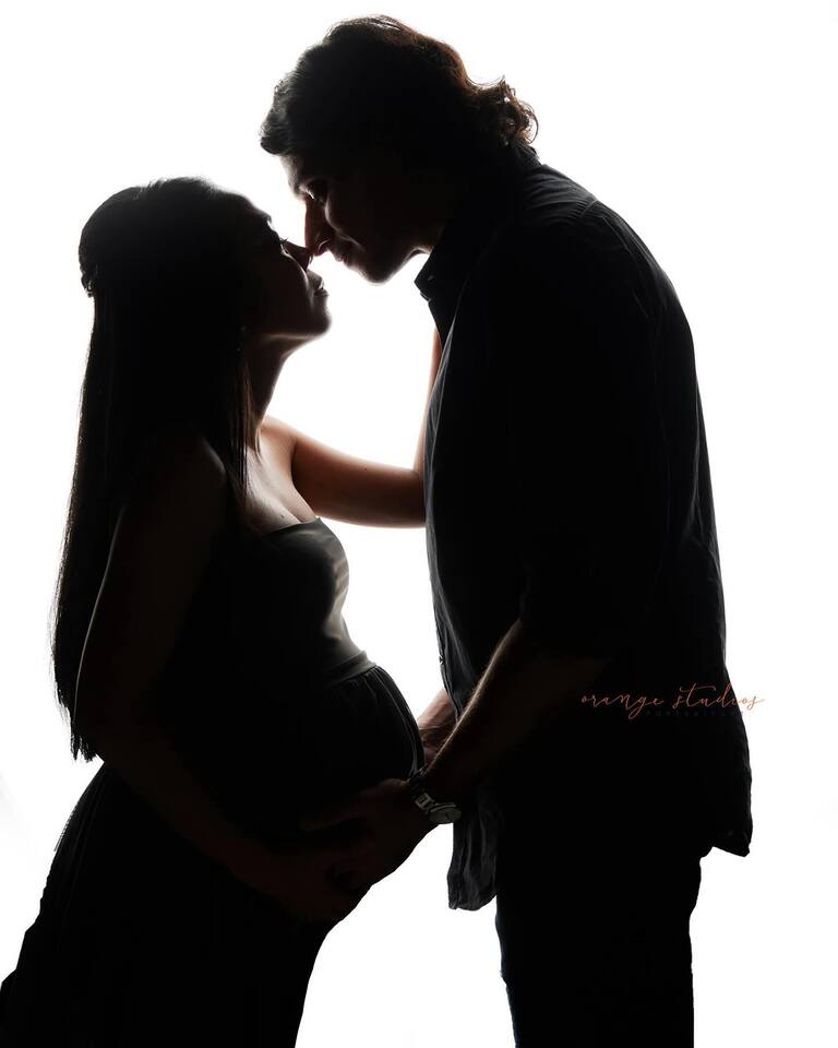 couple doing maternity in studio at Singapore