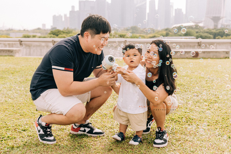 Marina Barrage rooftop family photoshoot Singapore skyline Marina Bay Sands background