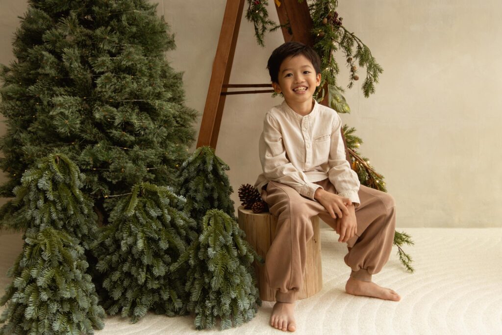 Christmas Family Photography by Orange Studios Singapore